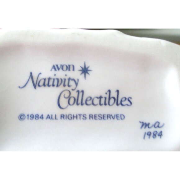 Avon Nativity Collectibles The Donkey Figurine  - Vintage 1984 White Porcelain - Picture 8 of 9